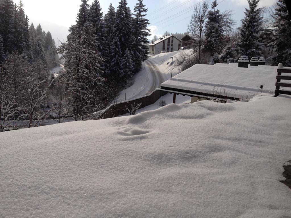 Ferienwohnung Laax mit Traumblick, großem Balkon und Terrasse Exterior foto