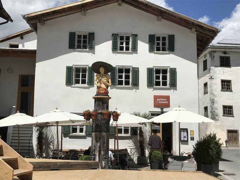 Ferienwohnung Laax mit Traumblick, großem Balkon und Terrasse Exterior foto