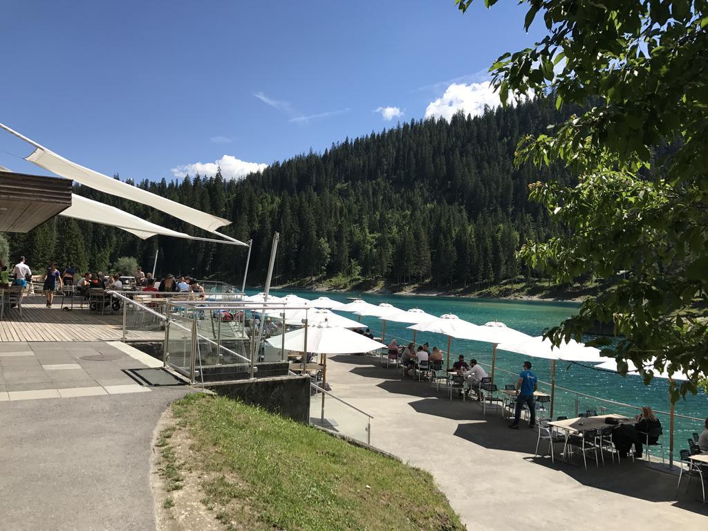 Ferienwohnung Laax mit Traumblick, großem Balkon und Terrasse Exterior foto