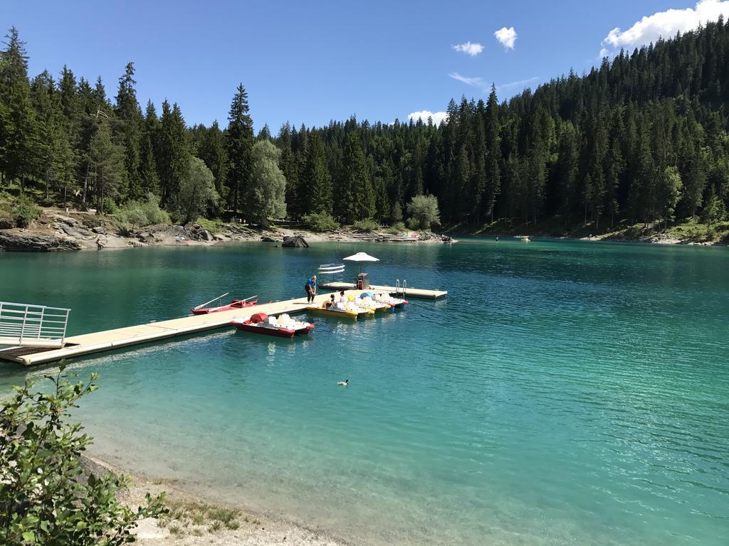 Ferienwohnung Laax mit Traumblick, großem Balkon und Terrasse Exterior foto
