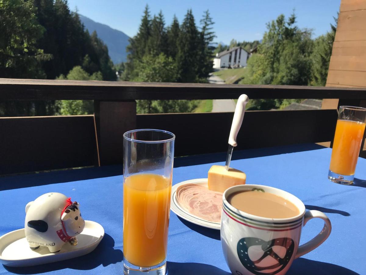 Ferienwohnung Laax mit Traumblick, großem Balkon und Terrasse Exterior foto